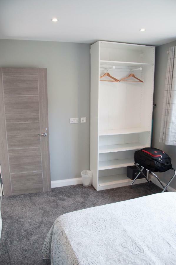 The Square Guest Apartment Stewartstown ภายนอก รูปภาพ